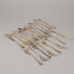 1723 4256 FISH TABLEWARE